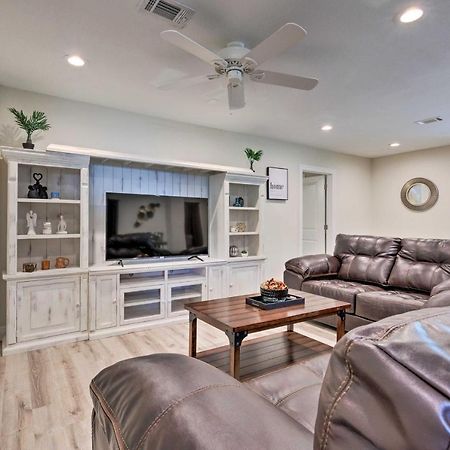 Spacious Gulfport Home With Yard 1 Mi To Beach Extérieur photo