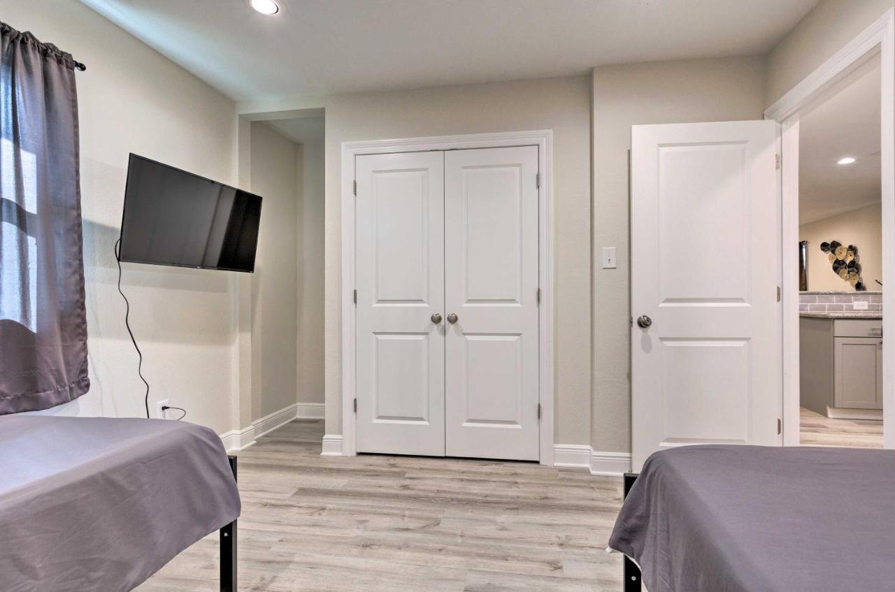 Spacious Gulfport Home With Yard 1 Mi To Beach Extérieur photo