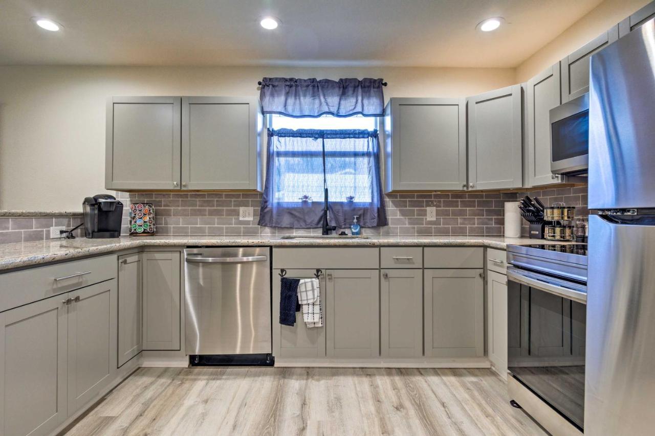 Spacious Gulfport Home With Yard 1 Mi To Beach Extérieur photo